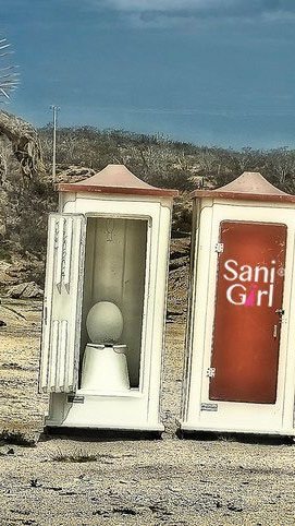 SaniGirl Portapotty